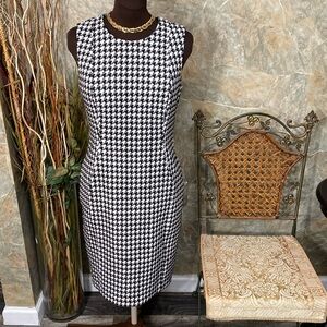 Calvin Klein houndstooth dress size 10 classic black-and-white gold back zipper
